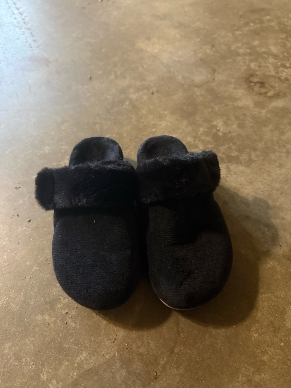 Vionic Black Mule Slippers - 6